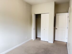 2-parking-spots-pet-friendly-20261009-gallery-12