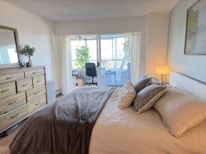 gorgeous-condo-in-55-building-20260718-gallery-7