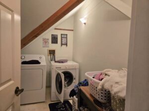 large-family-home-on-large-lot-20261008-gallery-14
