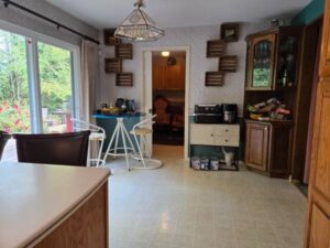 large-family-home-on-large-lot-20261008-gallery-3