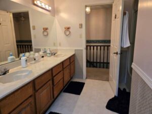 large-family-home-on-large-lot-20261008-gallery-7