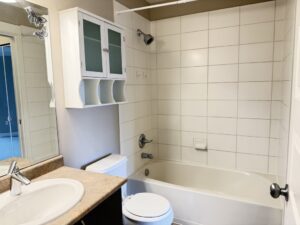 top-floor-2-parking-spots-and-pet-frie-20260716-gallery-10