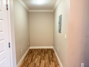top-floor-2-parking-spots-and-pet-frie-20260716-gallery-11