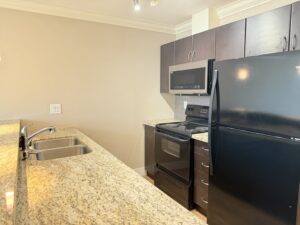 top-floor-2-parking-spots-and-pet-frie-20260716-gallery-2
