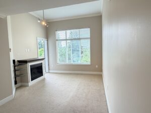 top-floor-2-parking-spots-and-pet-frie-20260716-gallery-4
