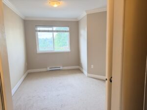 top-floor-2-parking-spots-and-pet-frie-20260716-gallery-8