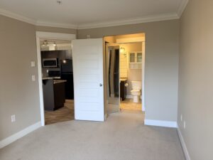 top-floor-2-parking-spots-and-pet-frie-20260716-gallery-9