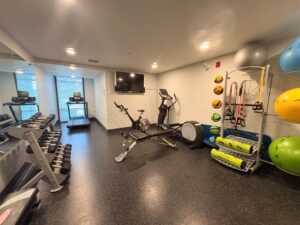top-floor-pet-friendly-20261005-gallery-14