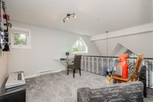 top-floor-with-loft-pet-friendly-20260716-gallery-19