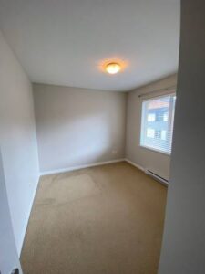 townhome-ample-parking-pet-friendly-20261005-gallery-13
