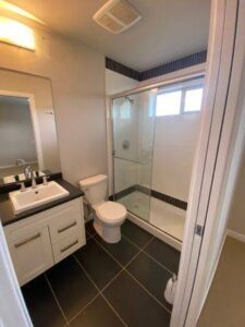 townhome-ample-parking-pet-friendly-20261005-gallery-14